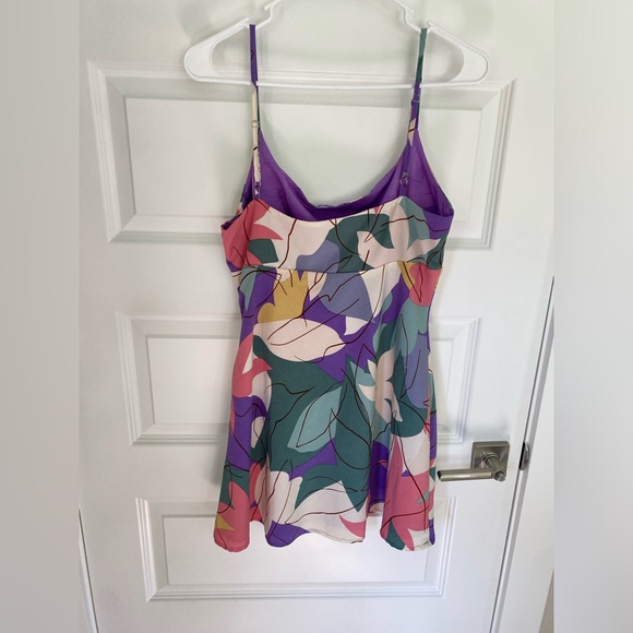 Le Lis Bust Cut-Out Mini Dress - Picture 3 of 8